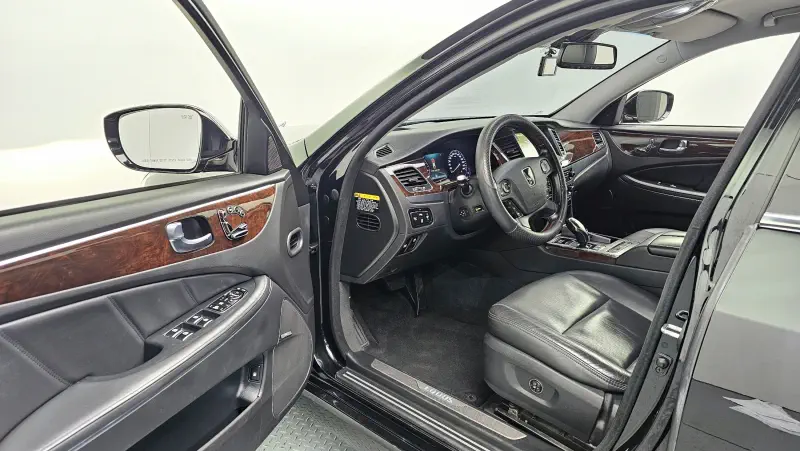 Hyundai Equus