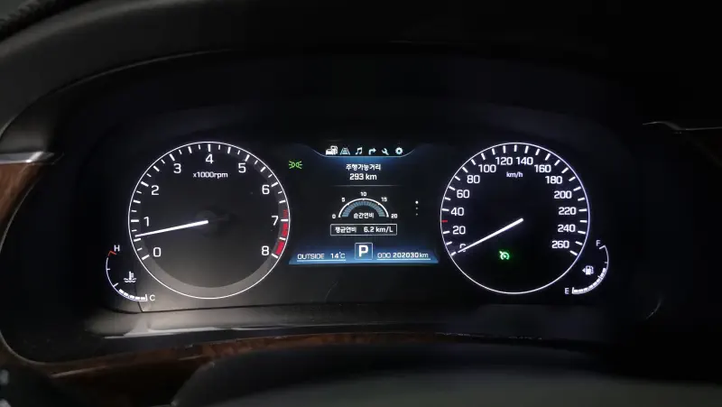 Hyundai Equus