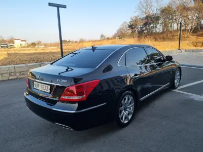 Hyundai Equus