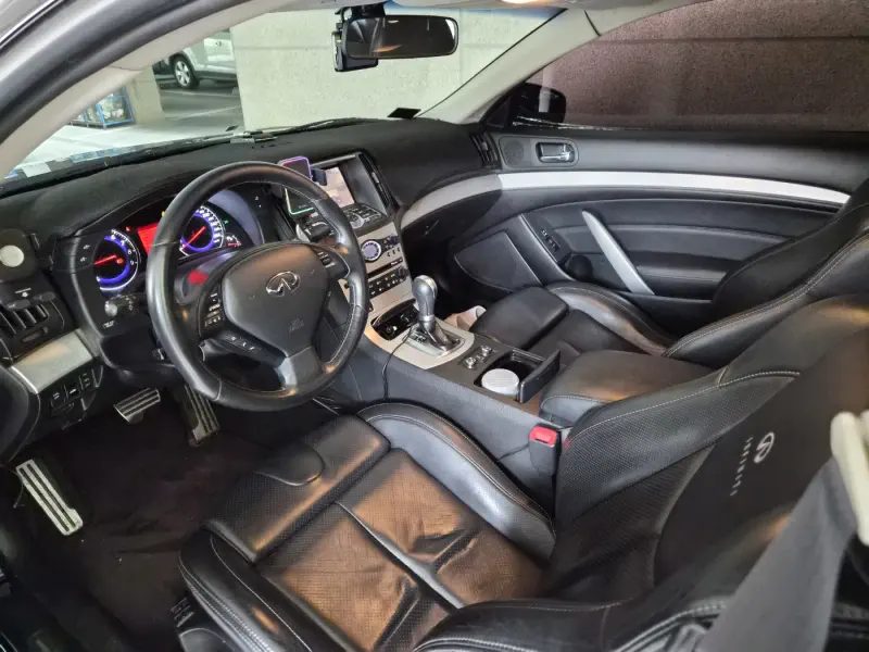 Infiniti G37