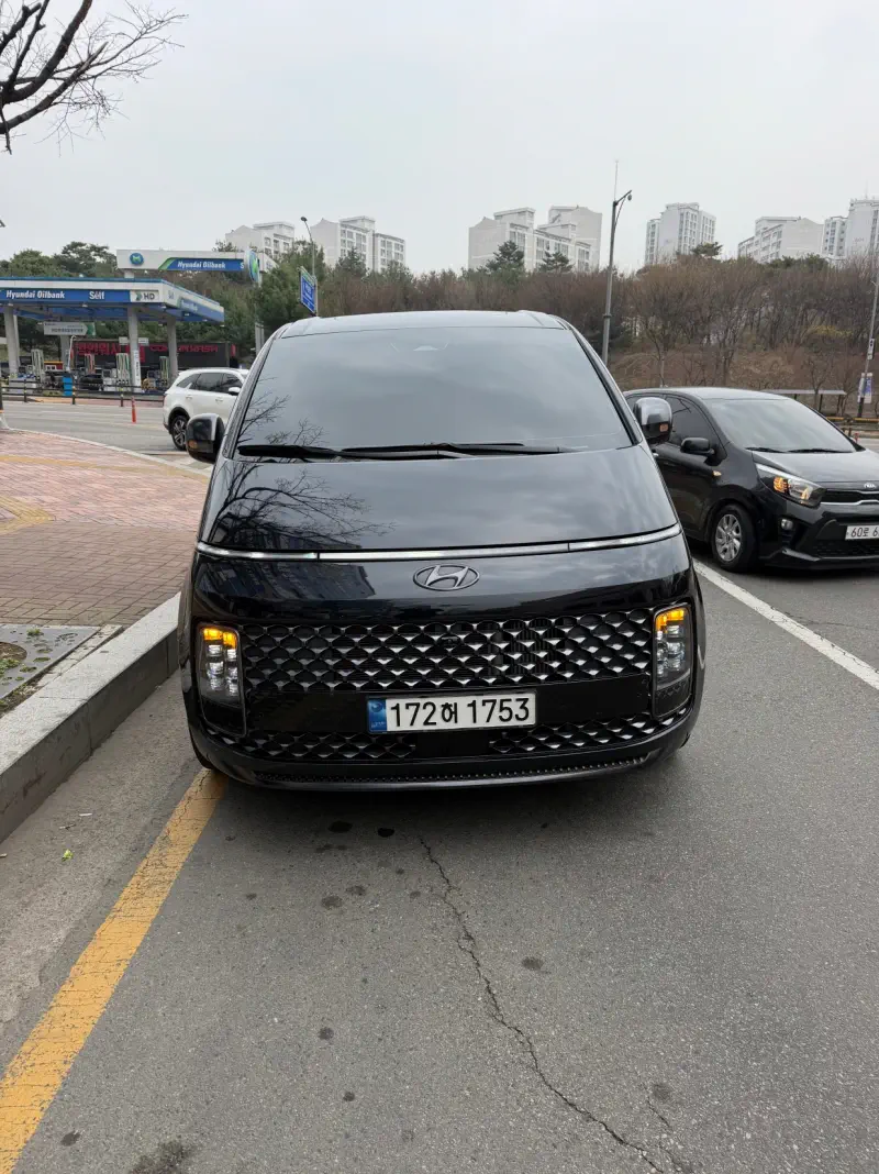 Hyundai Staria
