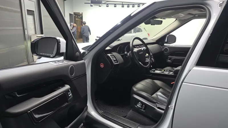 Land Rover DISCOVERY