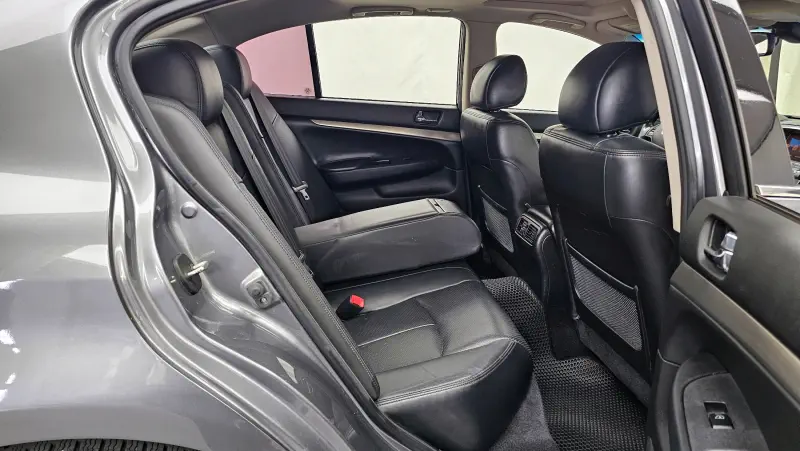 Infiniti G37