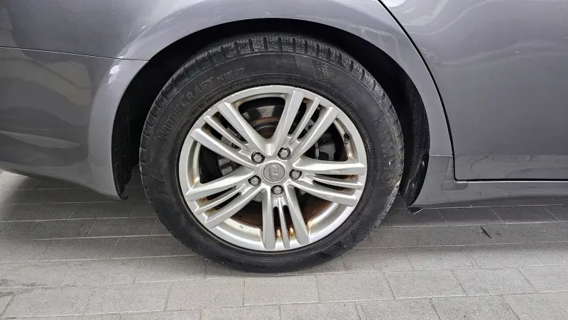 Infiniti G37