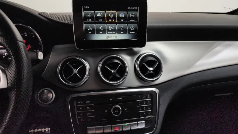 Mercedes-Benz GLA-Class