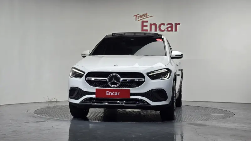 Mercedes-Benz GLA-Class