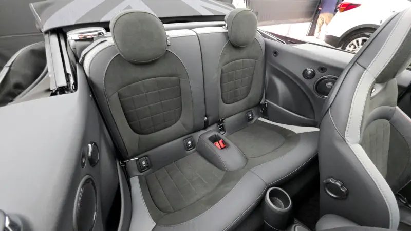 MINI Cooper Convertible