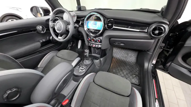 MINI Cooper Convertible