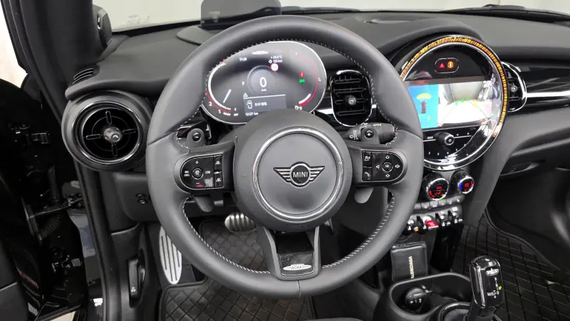 MINI Cooper Convertible