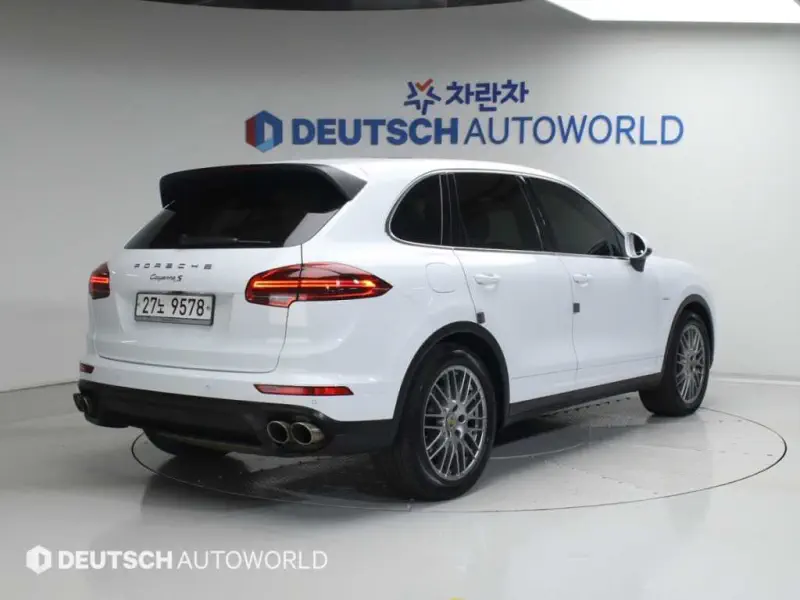 Porsche CAYENNE