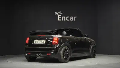 MINI Cabrio
