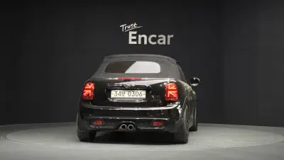 MINI Cabrio
