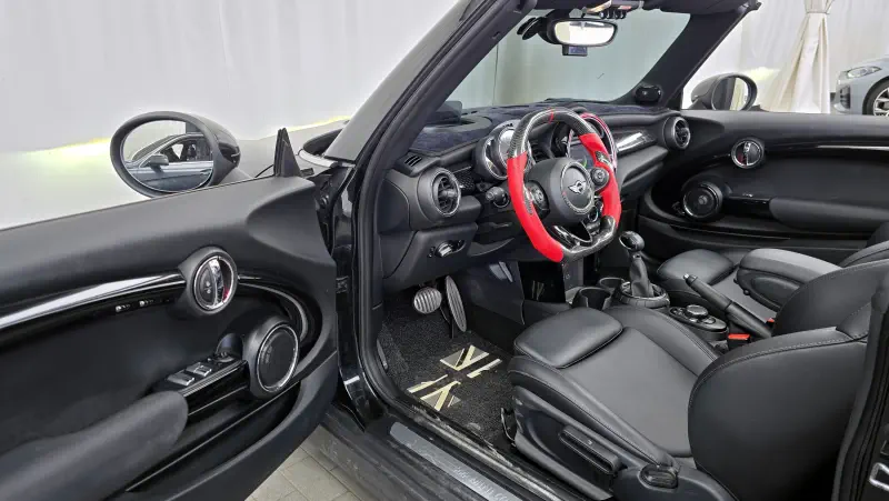 MINI Cabrio