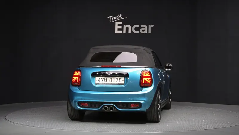 MINI Cabrio