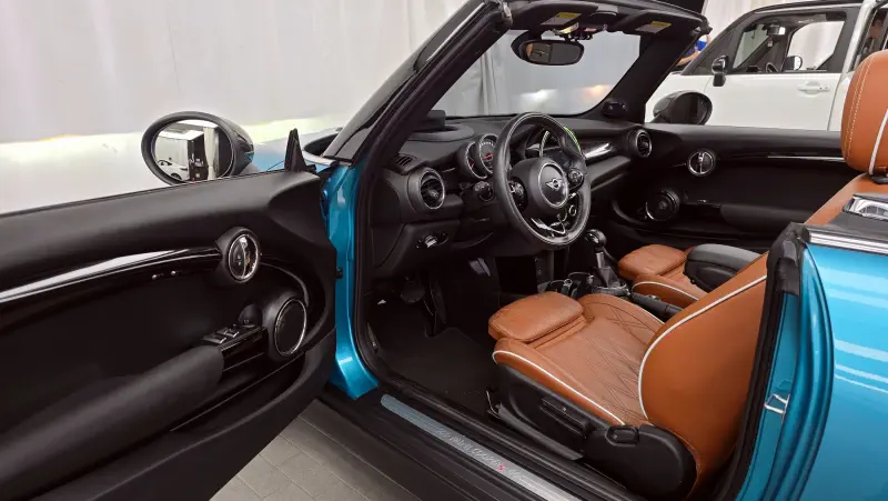 MINI Cabrio