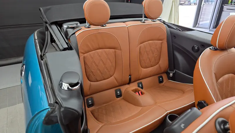 MINI Cabrio