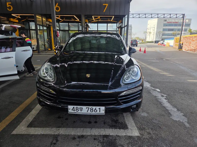 Porsche CAYENNE