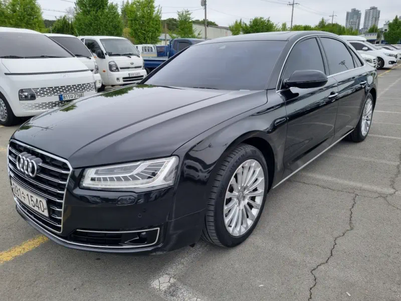 Audi A8