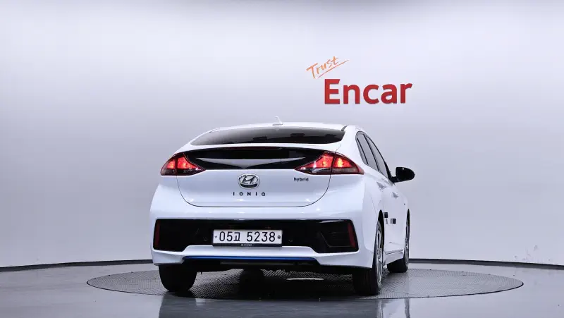 Hyundai Ioniq