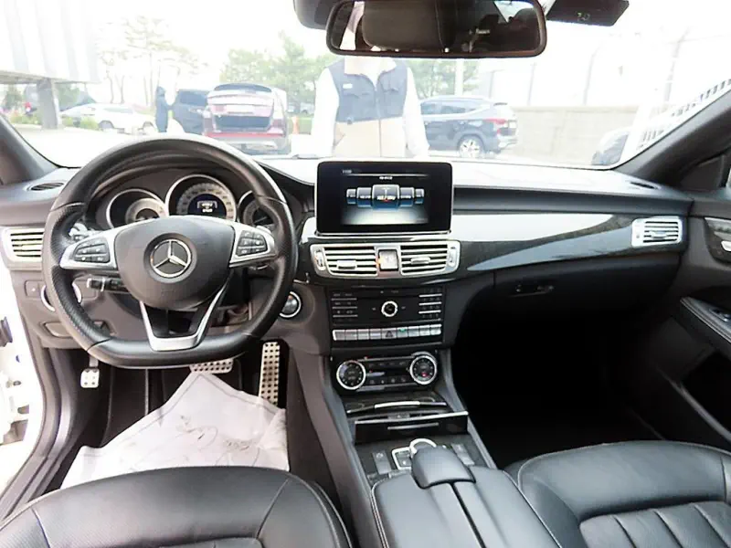 Mercedes-Benz CLS-Class