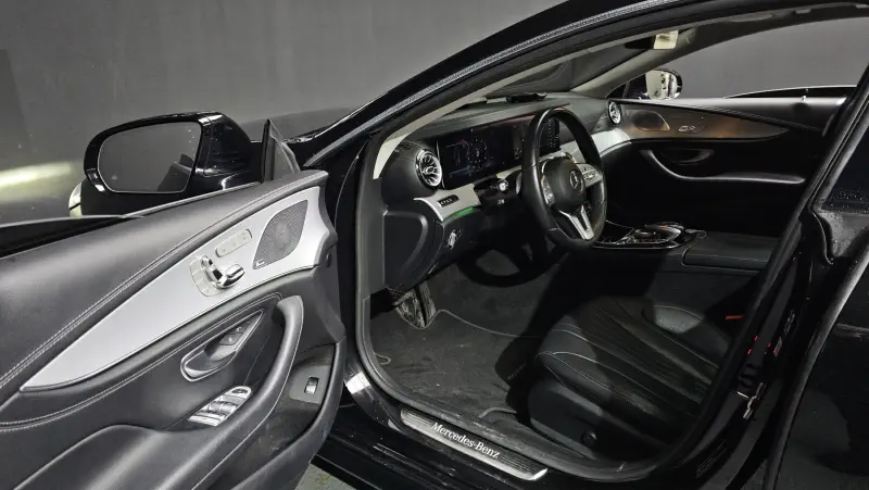 Mercedes-Benz CLS-Class
