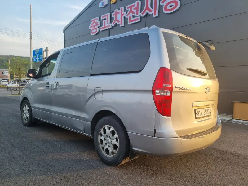 Hyundai Grand Starex