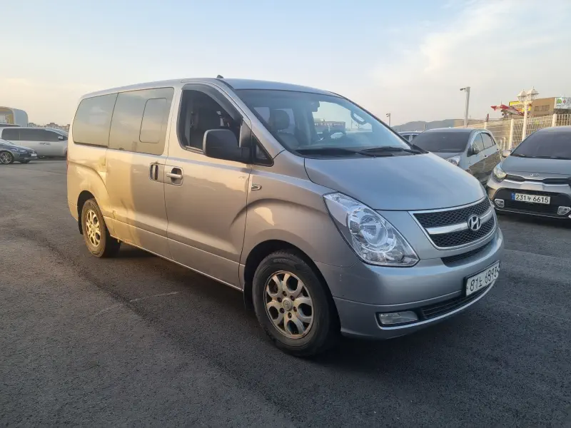 Hyundai Grand Starex