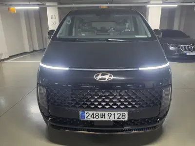 Hyundai Staria