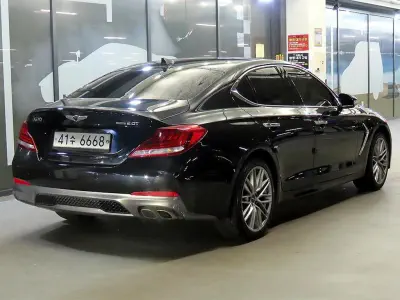 Genesis G70