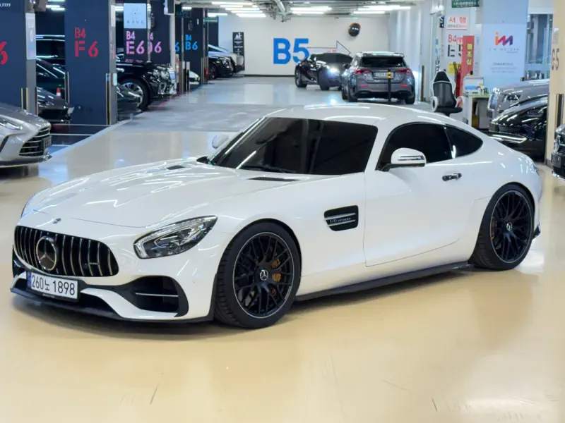 Mercedes-Benz AMG GT