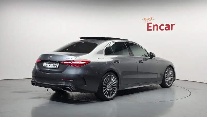 Mercedes-Benz C-Class