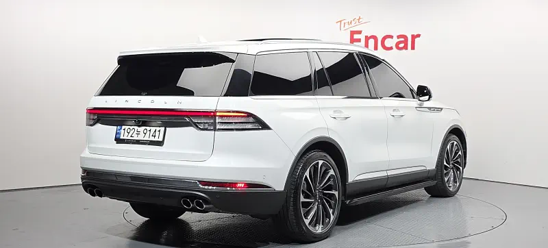 Lincoln Aviator