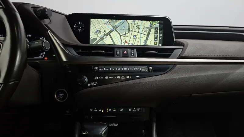 Lexus ES300h