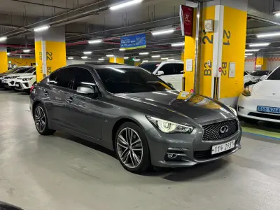 Infiniti Q50