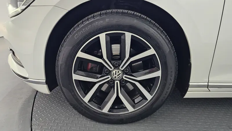 Volkswagen Passat GT