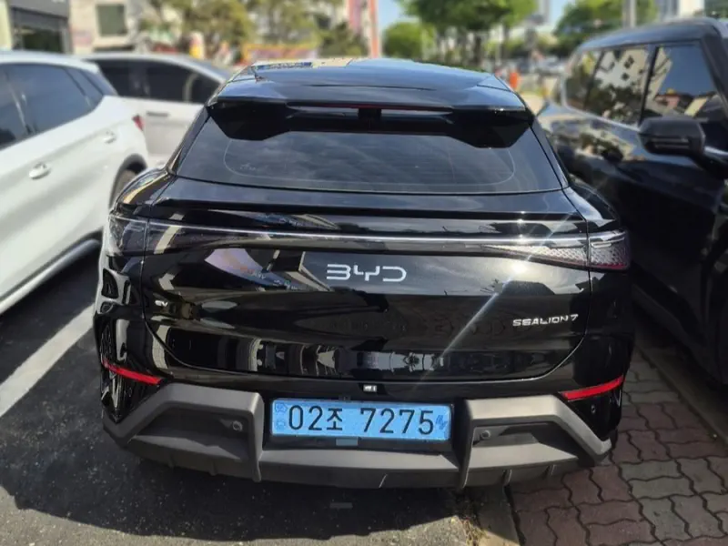 BYD Sealion 7