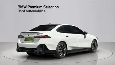 BMW i5
