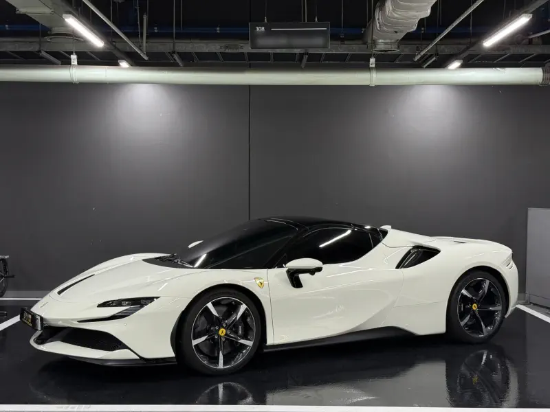 Ferrari SF90