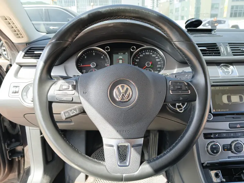 Volkswagen PASSAT CC