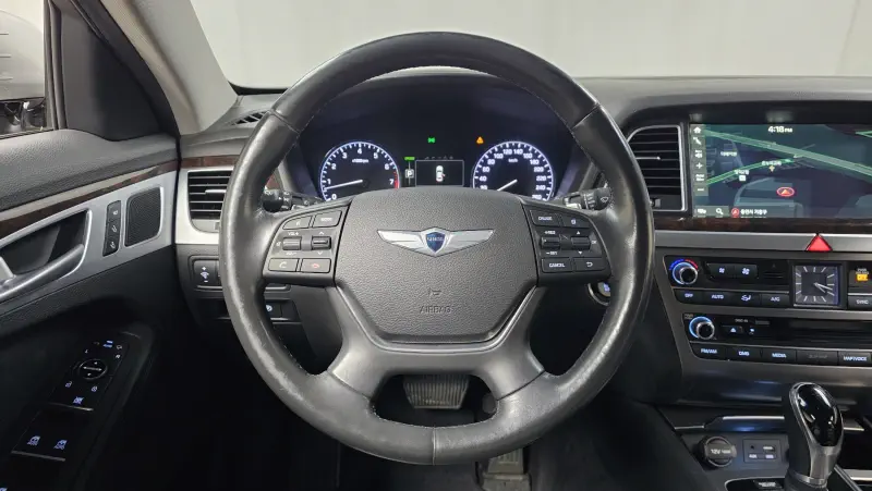 Hyundai Genesis