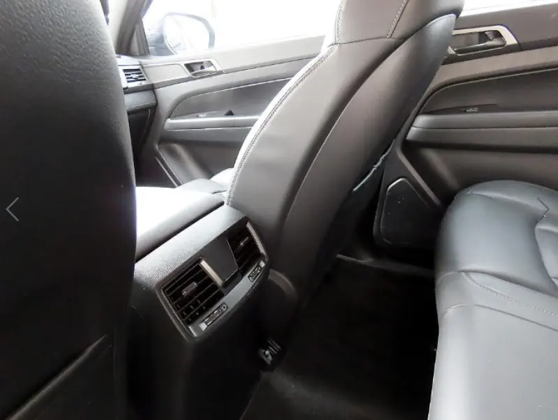 SsangYong Rexton Sports