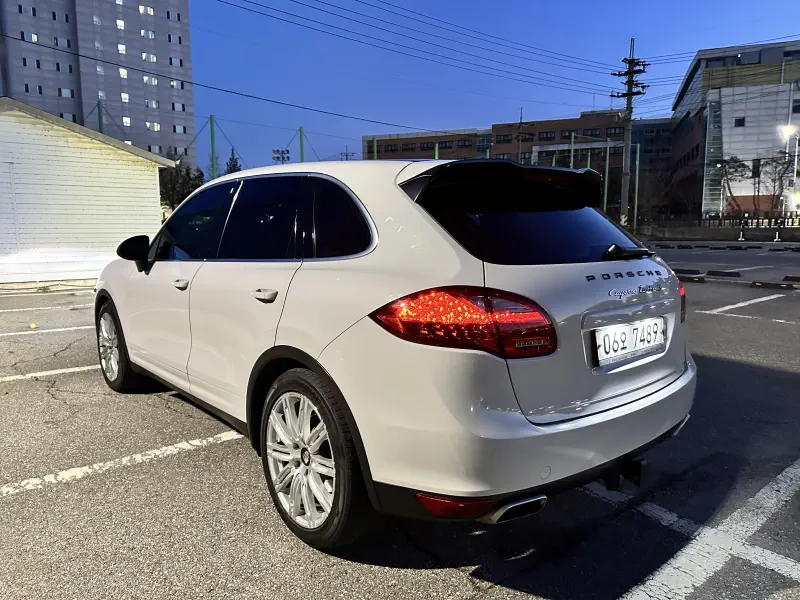 Porsche CAYENNE