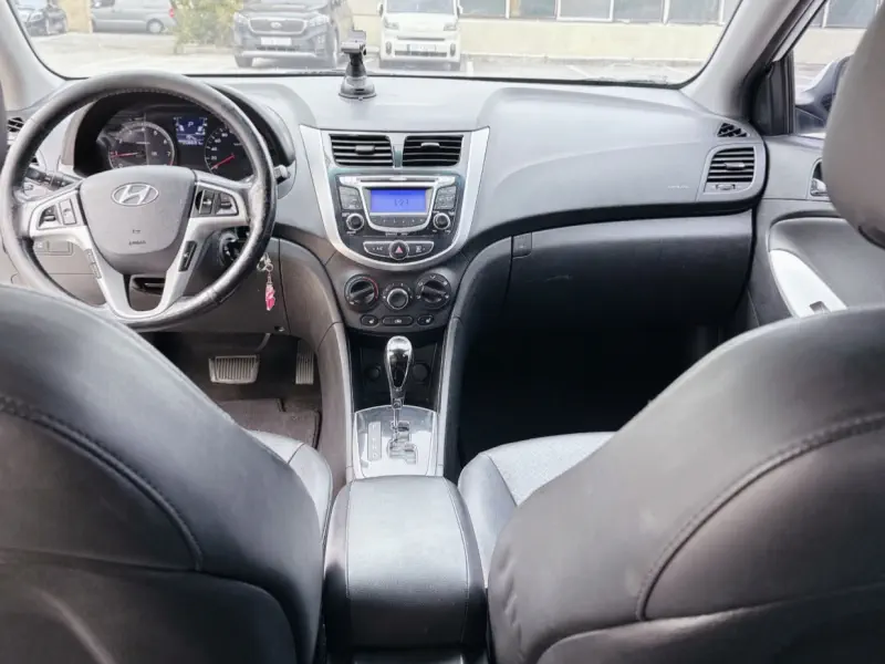 Hyundai Accent