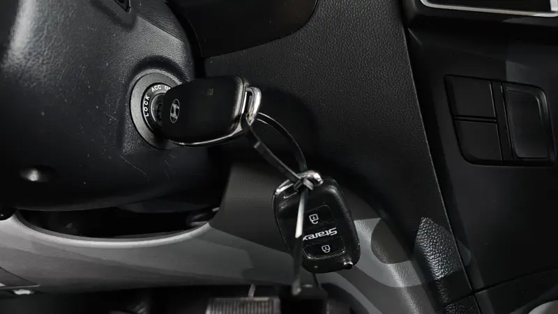 Hyundai Grand Starex