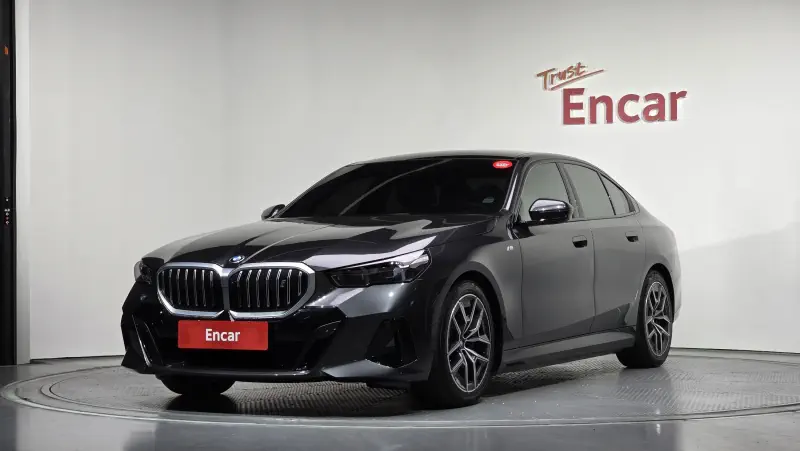 BMW i5