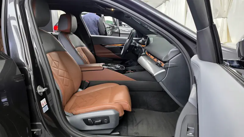 BMW i5