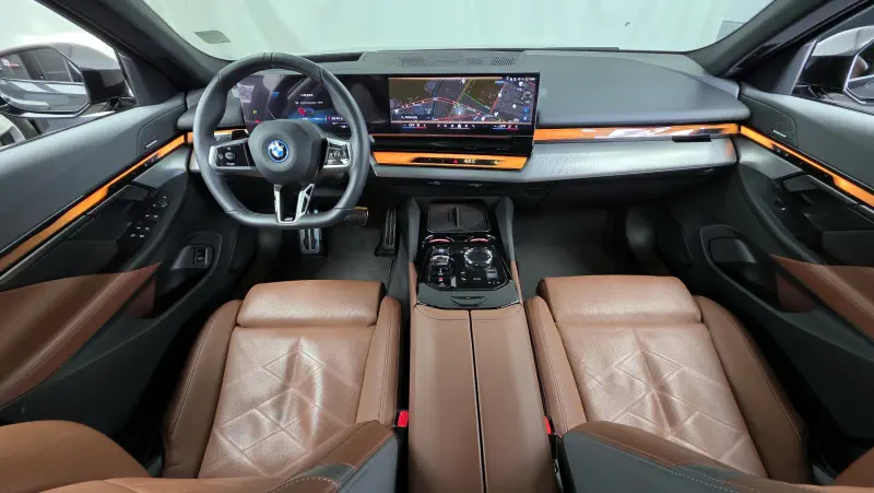 BMW i5