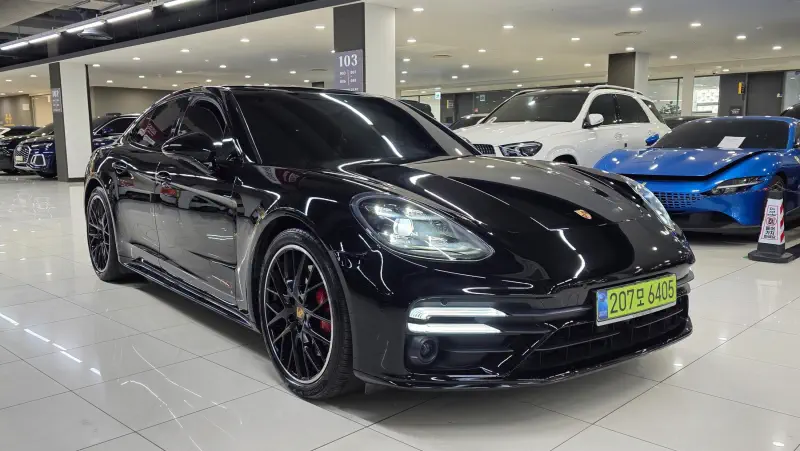 Porsche PANAMERA