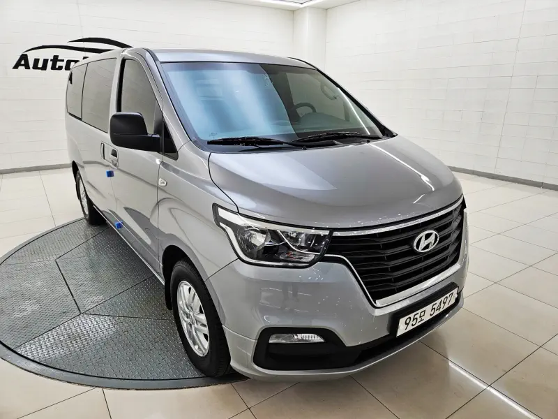 Hyundai Grand Starex