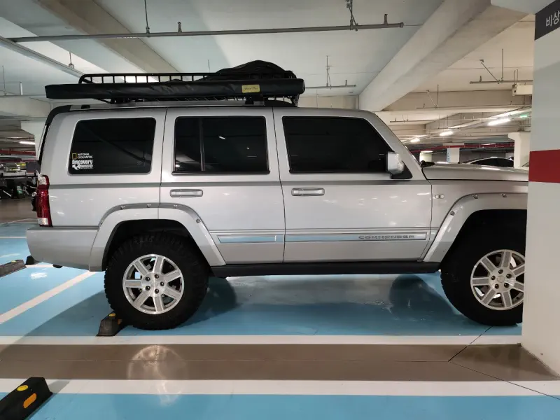 Jeep Commander